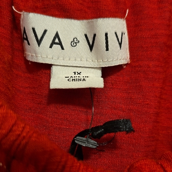 Ava & Viv Red Peasant Top 1X - Picture 2 of 3